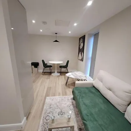 Apartment Spacious Leeds Modern Centre *